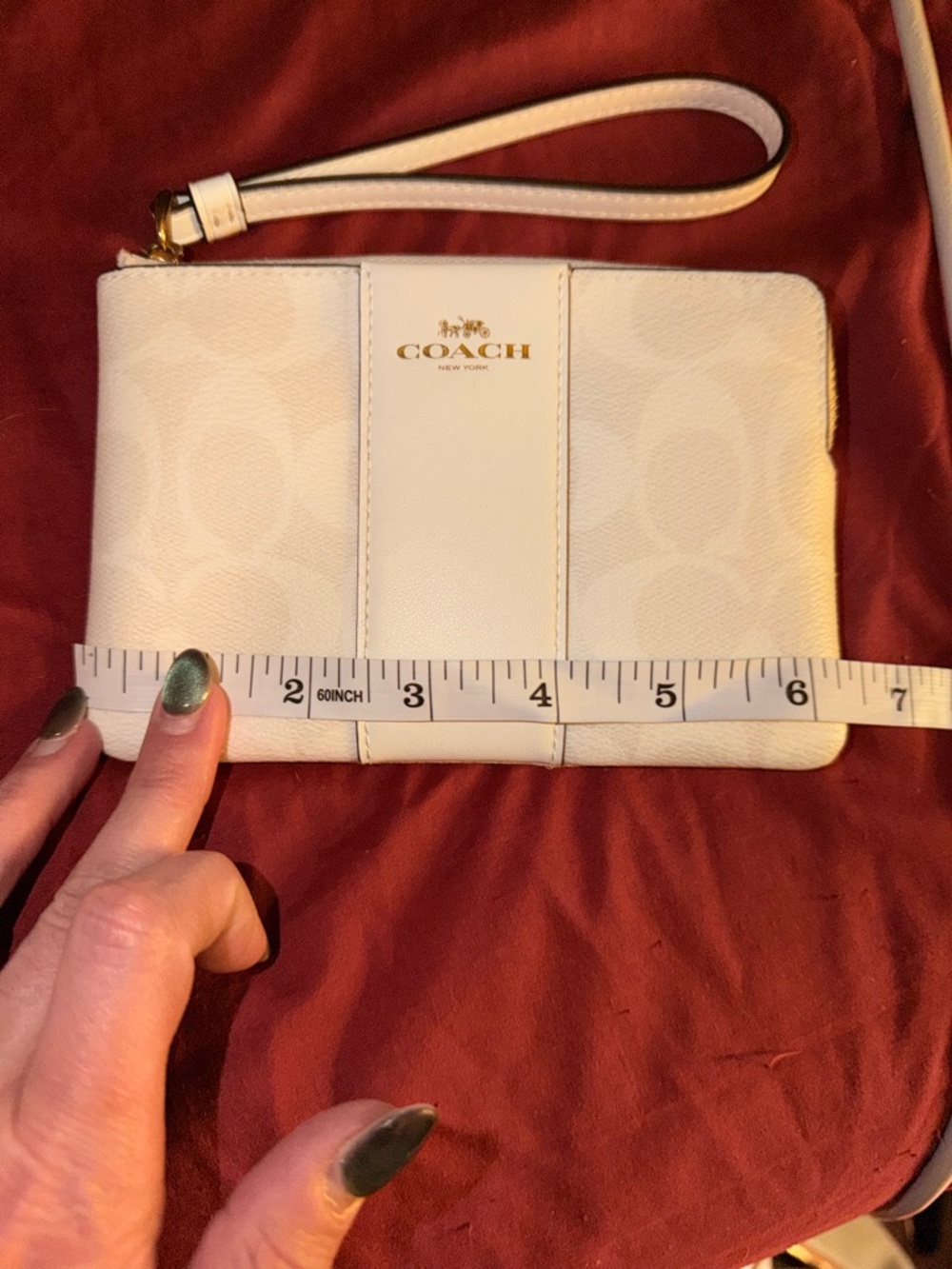 🦋NEW 🦋 Coach Medium White Signature Wristlet - Picture 2 of 3